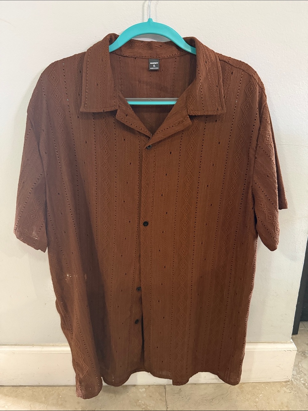 SHEIN Men's Rust Brown Short-Sleeve Button-Down Shirt